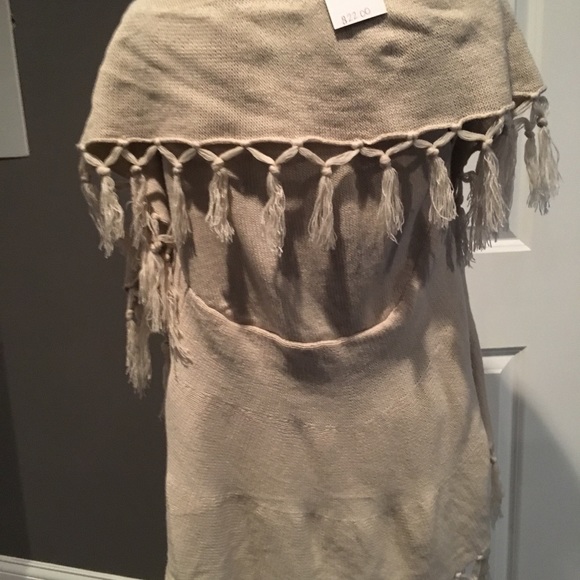 Sweater - Picture 2 of 3